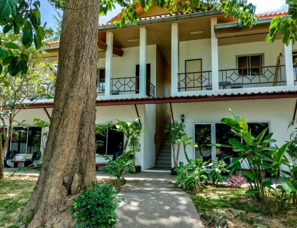 Les chambres du Wirason Résidence, hôtel 3 étoiles dans la cocoteraie de lamai, Koh Samui. Thaïlande.